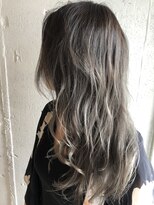 エイト 福岡天神店(EIGHT fukuoka)&nbsp;【EIGHT福岡】nabe_外国人風バレイヤージュペールSilver☆