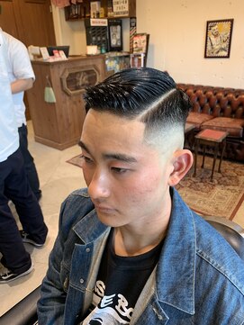 エルエー バーバーショップ 草津店(L.A BARBERSHOP) スタイリスト【橋本】スキンフェード　七三