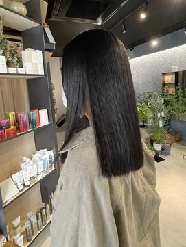 シュウ(SHU) 大人女子アッシュブラック系☆