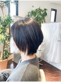 自然な丸み縮毛矯正でショートヘア