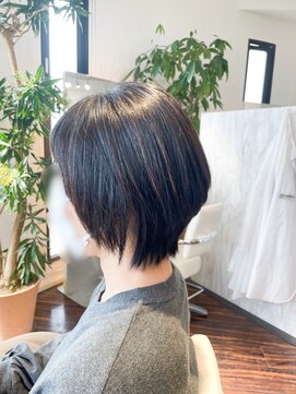 アトリエアルシュ(atelier ARCHE) 自然な丸み縮毛矯正でショートヘア