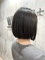 アンダーバーホワイト 南海難波店(_WHITE)&nbsp;切りっぱなしボブ