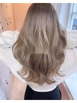 フィガロ ウメダ(FIGARO UMEDA)&nbsp;【FIGARO　umeda】韓国/髪質改善/イルミナカラー/レイヤーカット