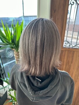 スキル 水戸(SKILL) シャドウルーツバレイヤージュ 髪質改善