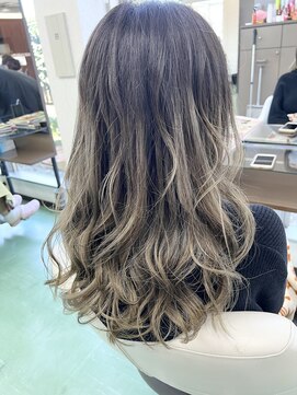 ゼロ(Zero) 大人可愛い20代30代40代髪質改善小顔グラデーションカラー