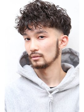 カーウォッシュバーバー(CARWASH BARBER) 束感波巻きマッシュパーマツーブロックスキンフェード