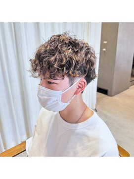 クルニエ(crenier) @メンズスパイラルパーマ