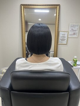 フィー 北千住店(fee) パツッとボブ
