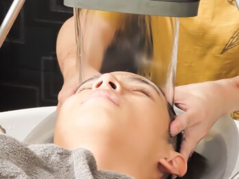 セカンドフロアー(SECOND FLOOR)の写真/忙しくしている男性の凝った頭皮と疲労感を癒し、明日からまた頑張るメンズを応援する！お得クーポンCHECK!