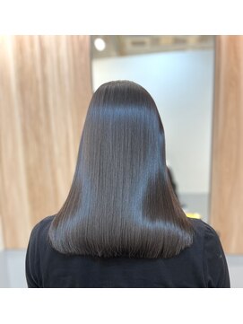 イオエ 三宮(ioe) くびれヘア/外ハネボブ/美髪/イメチェン/髪質改善/縮毛矯正