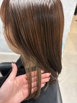 ベージュカラー