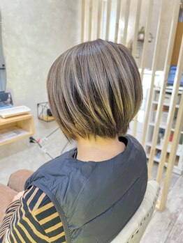 マーソルヘアー(MERSOL HAIR)の写真/【貴方だけの贅沢空間】気になる白髪も綺麗に染まる＊透明感ある上品な白髪染めや白髪ぼかしで長持ちヘア。