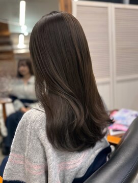 エル バイ ホーム(L by HOME) グレージュ　トーンダウン　透け感カラー　レイヤーカット