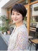 前髪オン眉ベリーショート
