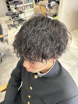 ムード カナザワ(mood kanazawa)&nbsp;波巻きパーマ/刈り上げマッシュ