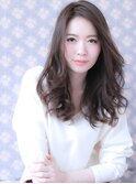 女子力アップのカギは、ナチュラルなカールでこなれ感をプラス
