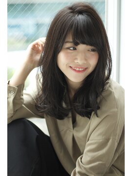 ワゴンバイアフロート(Wagon by afloat) 大人無造作セミロングカール