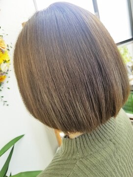 ヘアーアンドスパ アウローラ(AURORA) ボブ