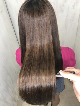 アンフィドットドゥルドゥ(AnFye.dueldo) 【AnFye.dueldo】つやっつやの艶髪ストレート