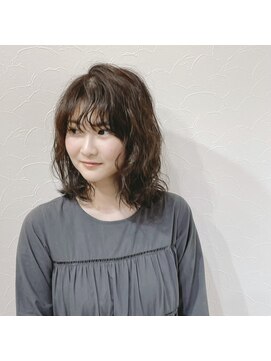 ハク(haku.) 外国人くせ毛風　くしゃくしゃパーマ