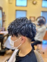 ヘアーリゾート トリップ(Hair Resort Trip)&nbsp;メンズツーブロックツイストスパイラル分け目なし
