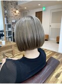 スモーキーベージュ