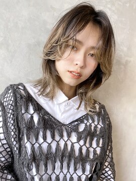 アイティーバイアルバム 八王子店(IT by ALBUM) くびれウルフ_オリーブカラーハイライトカラー_38139