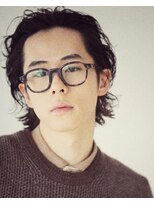 ベル 新宿(Belle)&nbsp;短かいショートが苦手な男性へ！ミディアムパーマ　黒髪スタイル