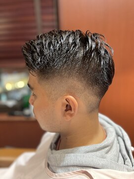 ヘアーモードキクチ 日本橋三越前店 日本橋　フェード