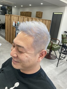 シャフト(SHAFT) ホワイトシルバー♪