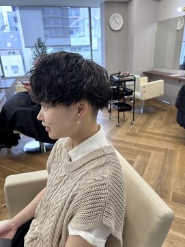 シカ 神戸三宮元町店(Cica) ショートパーマ マッシュ ハンサムショート 刈り上げ 三宮 元町