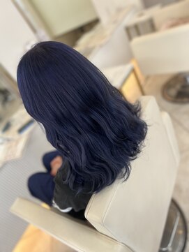 シャルム バイ アローズ 久留米店(CHARM BY AROSE) レイヤーパーマ立体感ハイトーンダブルカラー透明感ブルー