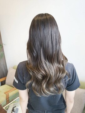 シア(XIA) メルティカラーグラデーションロング