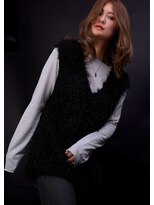 アンアタッシュ(UNE ATTACHE)&nbsp;光を味方にする髪色、シフォンヴェールでアップデート