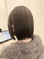 リノアバイフェリア(LINO’A by felia)&nbsp;丸くなりすぎないストンボブ◎オリーブベージュ