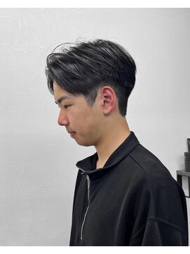 ソソ(soso) メンズショートセンターパート/フェザーパーマ/横浜