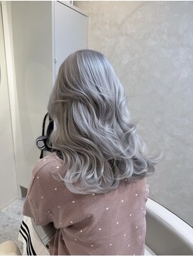 ノエ 心斎橋(Noe) ホワイトシルバー/大阪/心斎橋/髪質改善/南船場