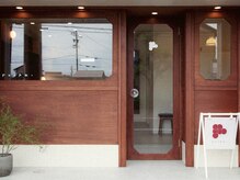 フタリ(FUTARI)の雰囲気（タイル×木　落ち着きのあるこだわりの空間）