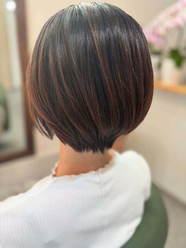 エメヘアー(EME HAIR) カット+FAVONシャンプー