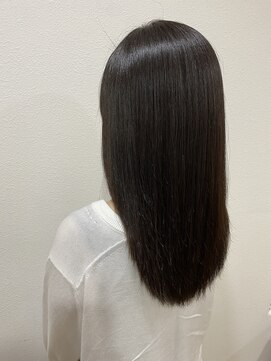 シャンティ(Shanti) 縮毛矯正専門店による縮毛矯正&髪質改善トリートメント