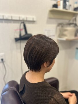 レーヴ(REVE) すっきりまとまるショートスタイル