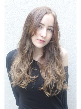 パースィート 目黒(pursuit) 外国人　３Dカラー　ヘルシーレイヤー　モードロング