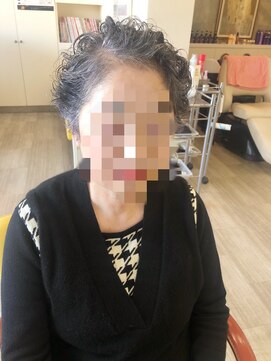 ラウレア(Natural Hair Salon Laulea) くせ毛と白髪を活かし楽しんだショートヘアー