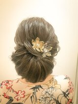 シニヨンスタイル