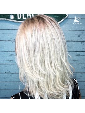 カルフール ロコ 草加西口店(Carrefour LOCO) ロコ人気のハイトーンカラー