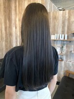 アルム(hair salon Alum) 透明感オリーブグレー　暗髪カラー　さらツヤストレート