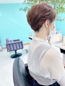 ユーフォリア(Euphoria.) ショートのアップスタイル