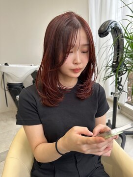 スティロ(stylo) レイヤーカットハイライトショートヘアイルミナカラーオージュア
