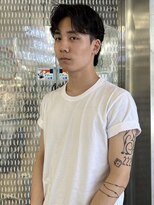 ゼストプール(ZEST POOL)&nbsp;外国人風パーマ　ナチュラルパーマ　センターパート　パーマ