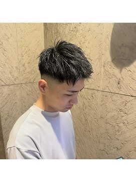 ケリーズグリーン(Kelly's Green) フェード×ショートアップバング